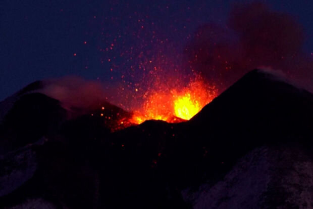 Etna vulkanı yenidən aktivləşib - VİDEO