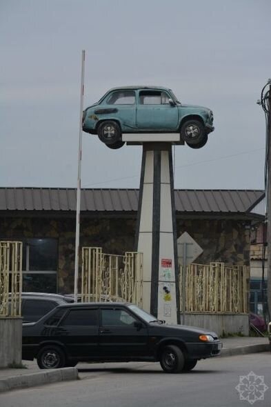 Sahibkarın 60 manata aldığı "Zaporojets" avtomobillərə yuxarıdan aşağı "baxır" - FOTO