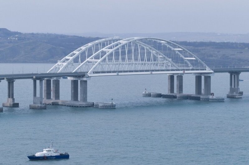 Ukrayna Krım körpüsü ilə bağlı "sürprizlər" vəd edir