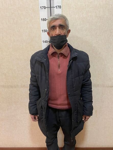 Bakıda "Makarov" markalı tapança satmaq istəyən şəxs saxlanıldı - FOTO