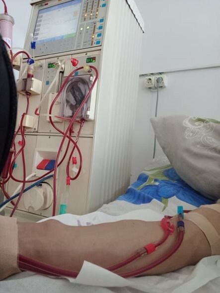 Böyrək çatışmazlığından əziyyət çəkən Vüqarın anası: "Oğlum artıq yaşamaq istəmir" - FOTO