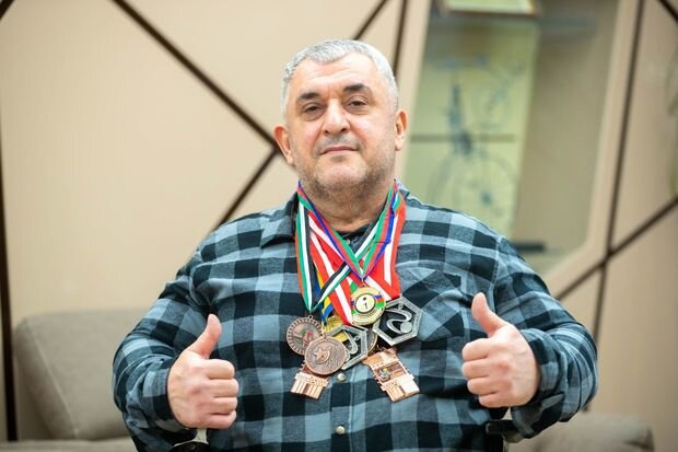 Ölkəni Qış Paralimpiadasında təmsil edən ilk azərbaycanlı: "Oyundan qayıdanda ulu öndərlə görüşdük"