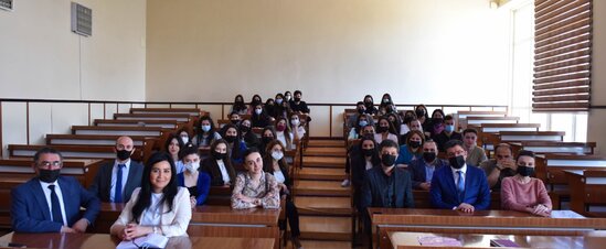 Əhməd İsmayılov BDU-nun Jurnalistika fakültəsinin müəllim və tələbə heyəti ilə görüşüb