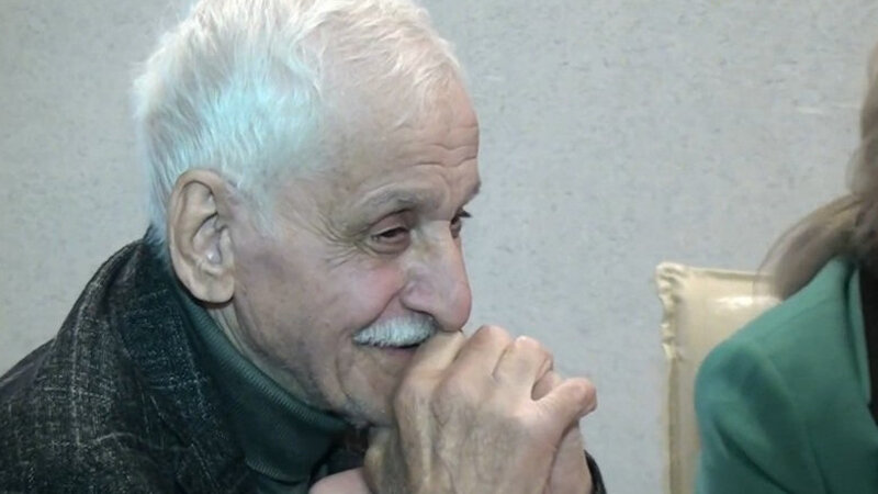 Arif Əbdüloğlu vəfat etdi