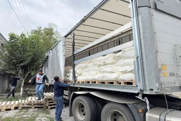 BQXK karvanı ilə 70 ton humanitar yük Laçın yolu vasitəsilə keçib