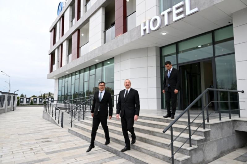 Prezident İlham Əliyev Yevlax Olimpiya İdman Kompleksinin açılışında iştirak edib