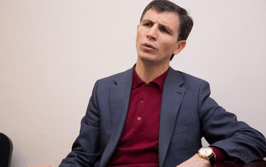 Zahid Oruc Hacı Şahinin vəfatından yazdı