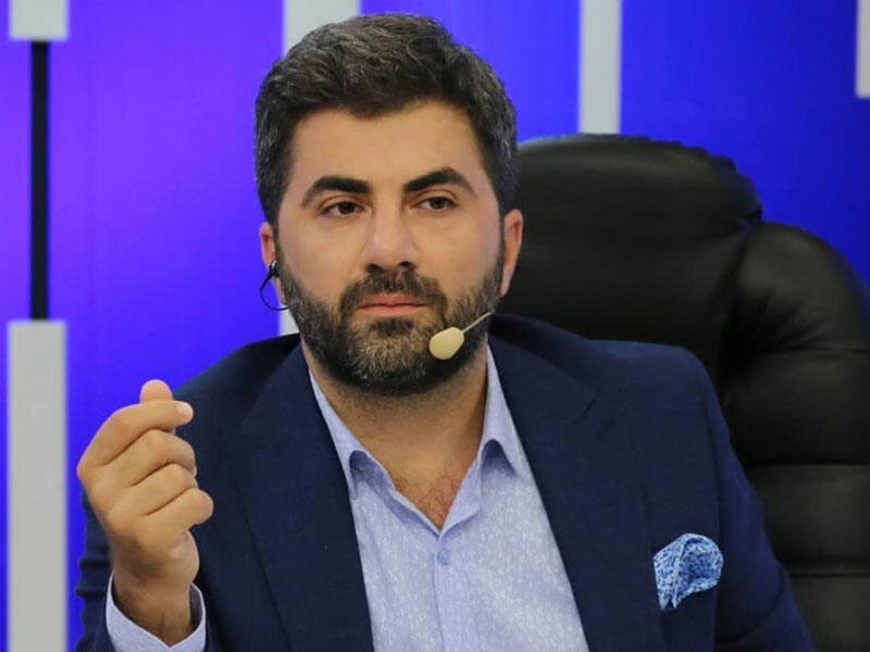 Kökələn Zaur Baxşəliyev izləyicisinə əsəbiləşdi: "Qarın da mənimdir, piy də..."