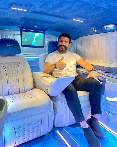 Ziya Məmmədovun nəvəsi üçün xüsusi maşın yığıldı - VİDEO